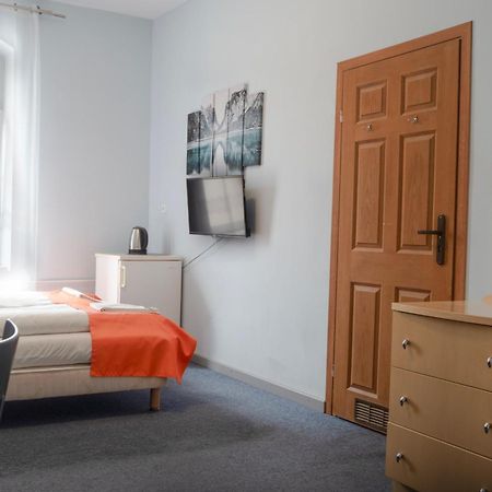 Hostel Krosnienska 12 Zielona Góra Eksteriør billede