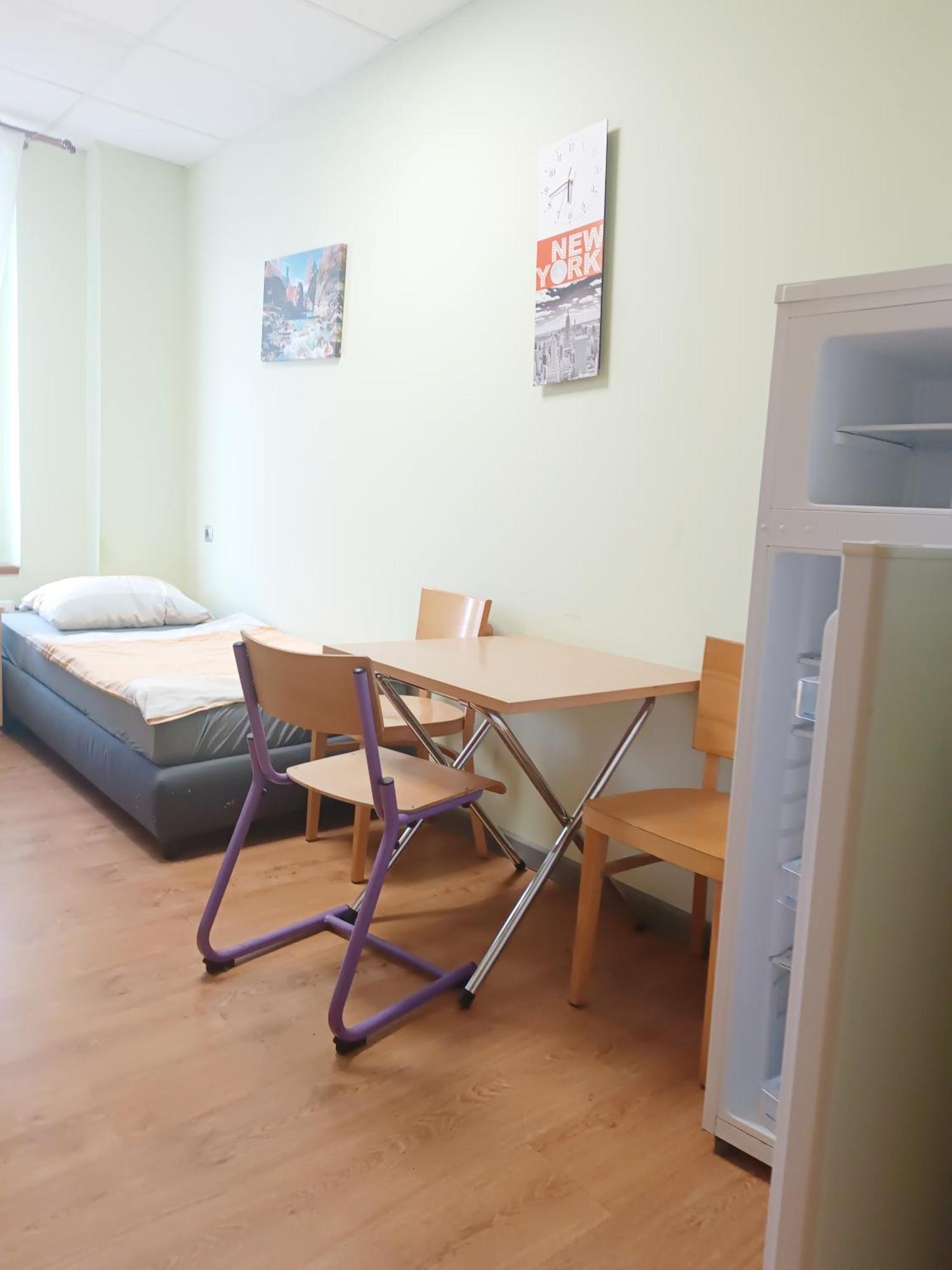 Hostel Krosnienska 12 Zielona Góra Eksteriør billede