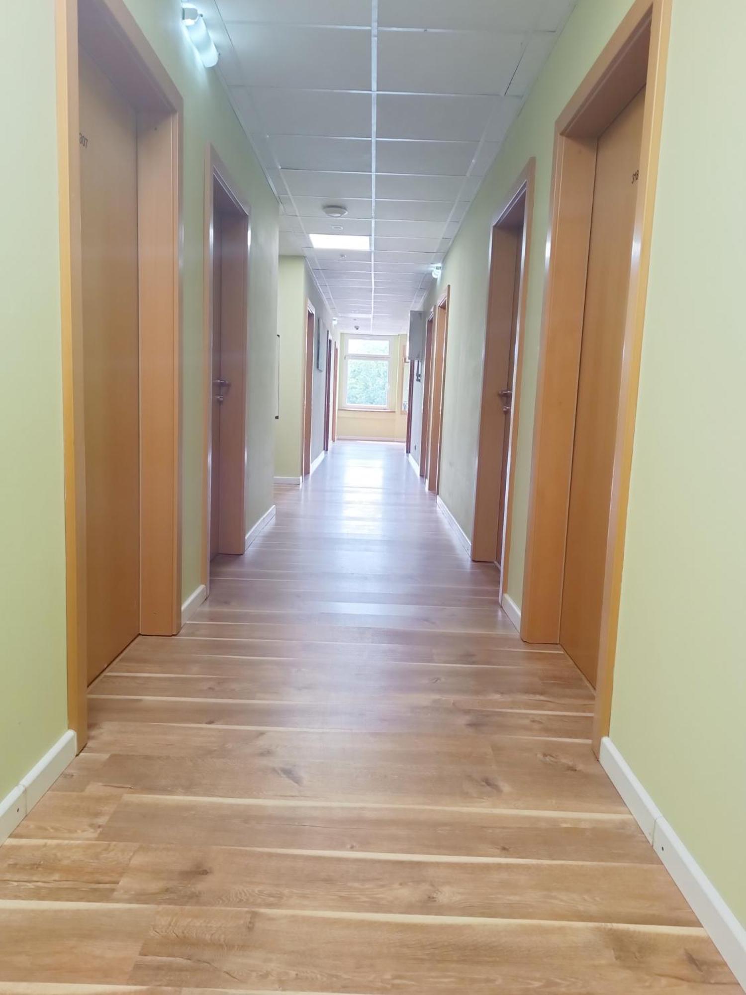 Hostel Krosnienska 12 Zielona Góra Eksteriør billede